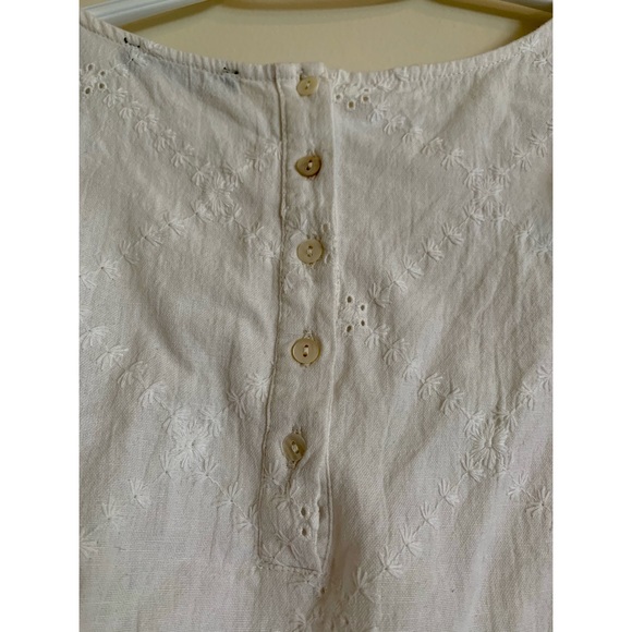 ZARA White Eyelet Top - Picture 2 of 2